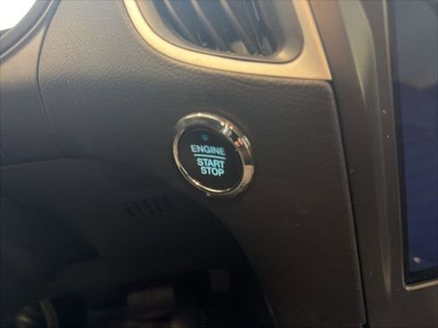 Used 2024 Ford Edge SEL w/ Convenience Package image 21
