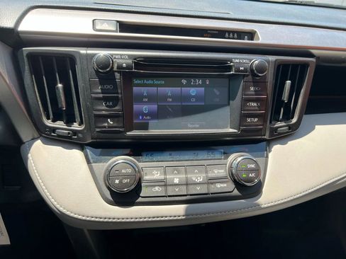 Used 2018 Toyota RAV4 XLE image 14