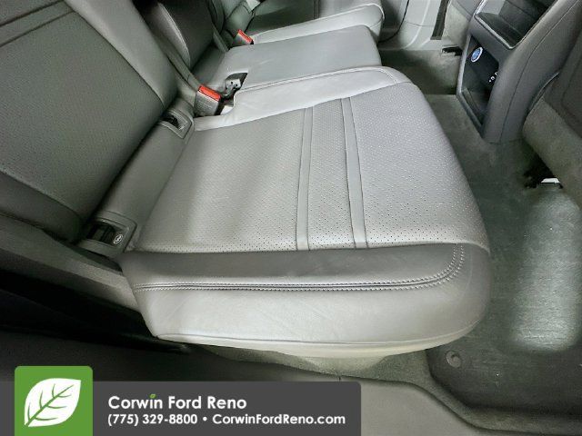Used 2021 Porsche Cayenne GTS AWD/4WD image 32