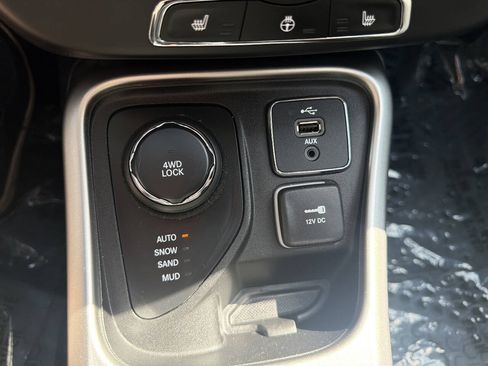 Used 2018 Jeep Compass Sport w/ Cold Weather Group AWD/4WD image 20