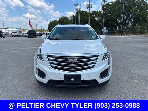 Used 2019 Cadillac XT5 Luxury FWD image 2