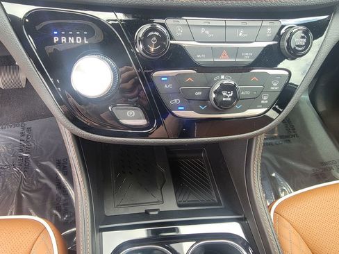 Used 2026 Chrysler Pacifica Pinnacle image 22