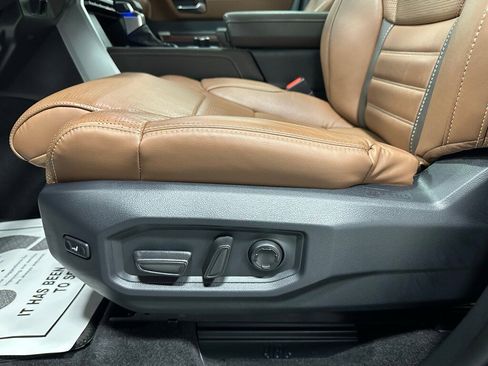 Used 2025 Toyota Tundra 1794 Edition image 13