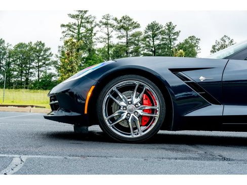 Used 2016 Chevrolet Corvette Stingray Coupe w/ 2LT Preferred Equipment Group RWD image 11