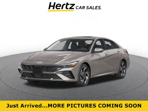 Used 2025 Hyundai Elantra SEL FWD image 1