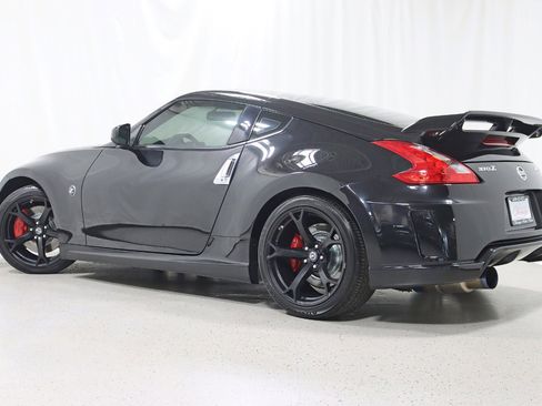 Used 2013 Nissan 370Z NISMO image 10
