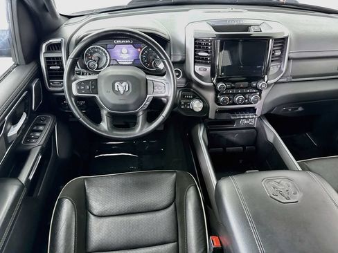 Used 2022 RAM 1500 Laramie AWD/4WD image 3