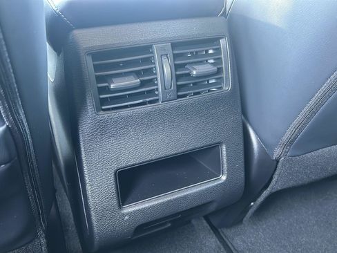 Used 2023 Mitsubishi Outlander SE FWD image 18