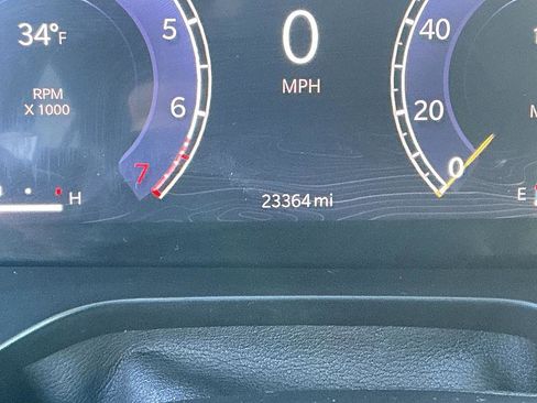 Used 2023 Jeep Grand Cherokee L Altitude image 15