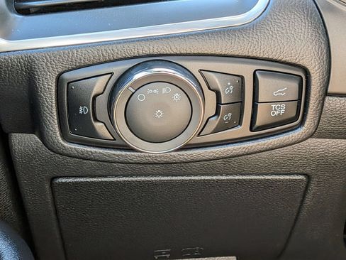 Used 2024 Ford Edge Titanium AWD/4WD image 18