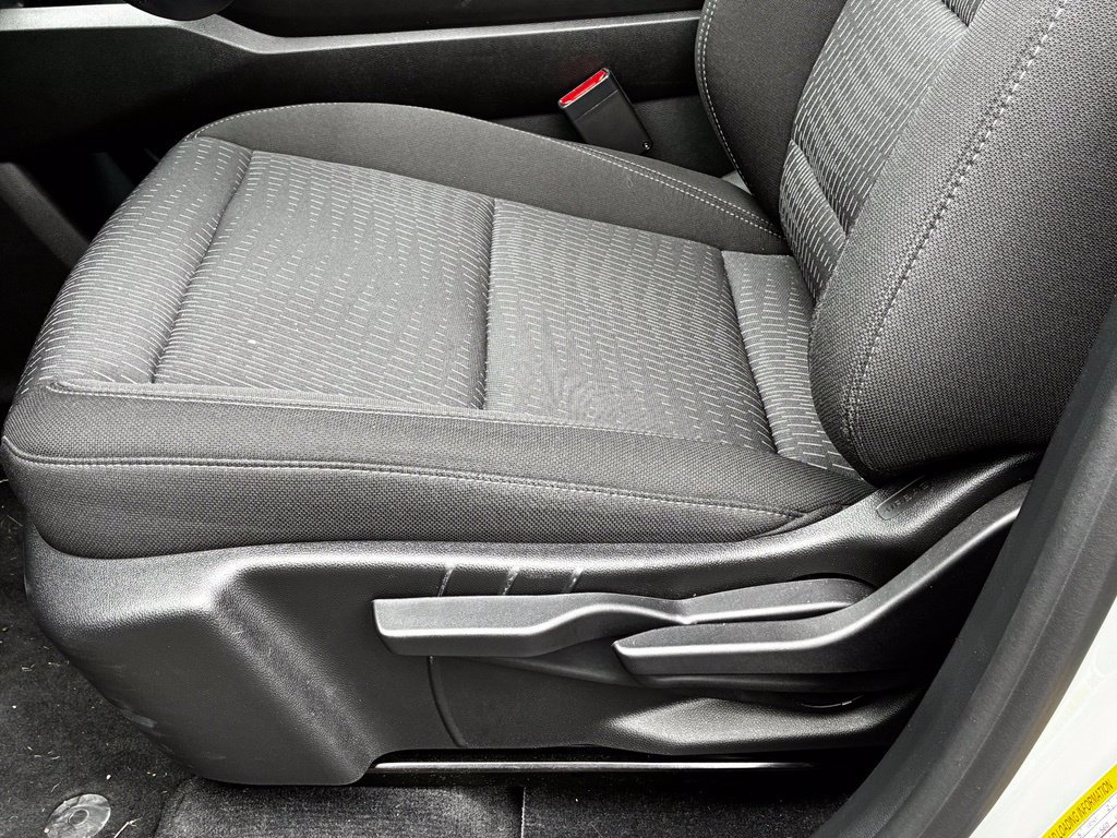 Used 2026 Chevrolet Equinox LT AWD/4WD image 7
