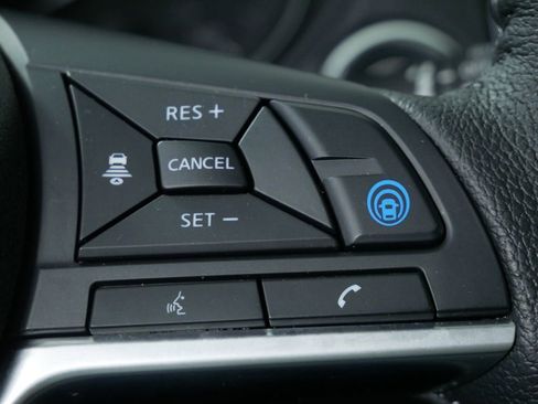 Used 2020 Nissan Rogue SL w/ Premium Package AWD/4WD image 26