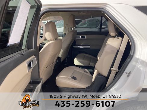 Used 2021 Ford Explorer Limited w/ Equipment Group 301A image 12