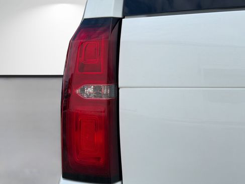 Used 2020 Chevrolet Tahoe LT RWD image 10