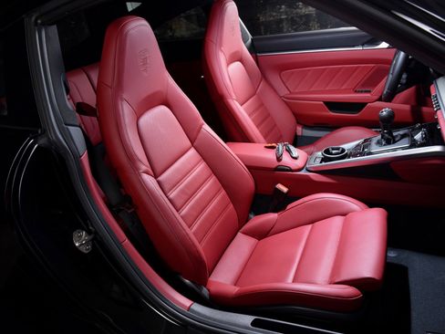 Used 2024 Porsche 911 Carrera S image 21