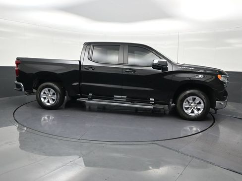 Used 2025 Chevrolet Silverado 1500 LT RWD image 7
