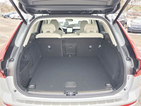 New 2026 Volvo XC60 B5 Ultra w/ Protection Package Premier image 32