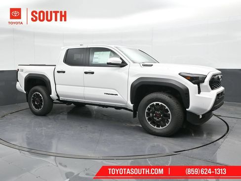 Used 2024 Toyota Tacoma TRD Off-Road w/ TRD Off Road Upgrade Package AWD/4WD image 1