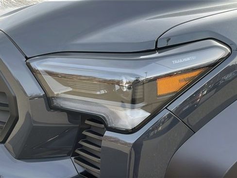 Used 2024 Toyota Tacoma Trailhunter image 4