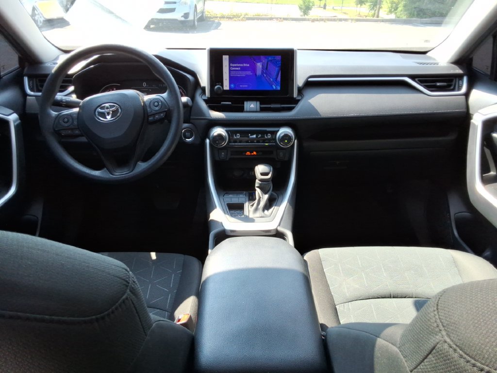 Used 2023 Toyota RAV4 XLE w/ Convenience Package FWD image 20