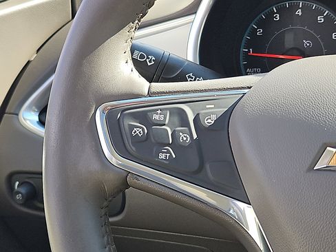 Used 2020 Chevrolet Malibu LT w/ Leather Package image 21