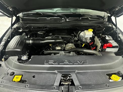 Used 2019 RAM 1500 Laramie w/ Sport Appearance Package image 11