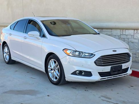 Used 2013 Ford Fusion SE image 1