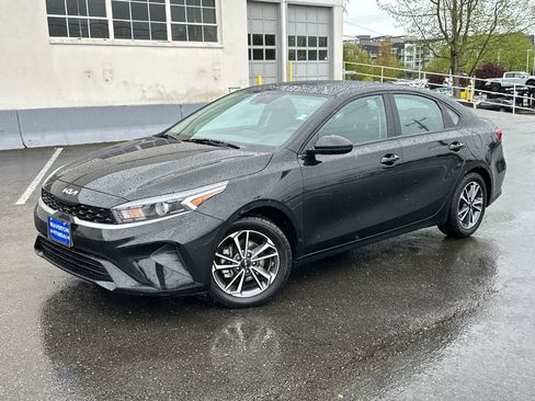 Used 2023 Kia Forte LXS FWD image 1