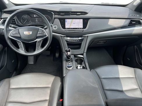 Certified 2024 Cadillac XT5 Premium Luxury AWD/4WD image 13