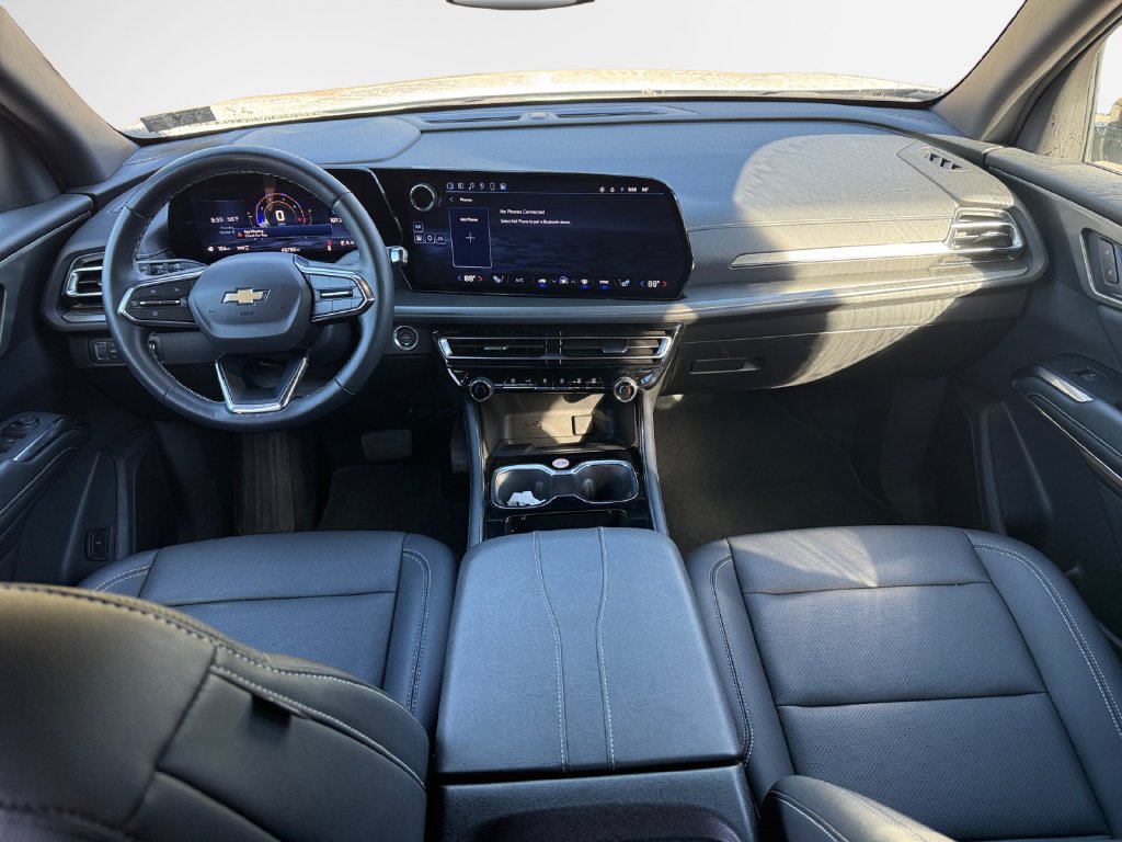 Used 2025 Chevrolet Traverse LT AWD/4WD image 22