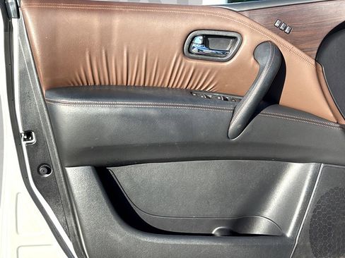 Used 2020 Nissan Armada Platinum w/ Platinum Reserve Package image 15