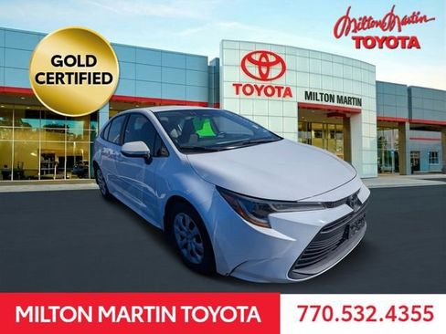 Certified 2024 Toyota Corolla LE FWD image 1
