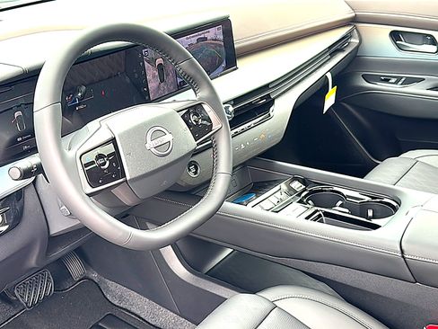 New 2026 Nissan Murano Platinum w/ Cargo Package AWD/4WD image 9