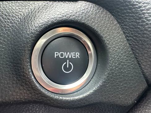 Certified 2025 Toyota RAV4 SE image 36