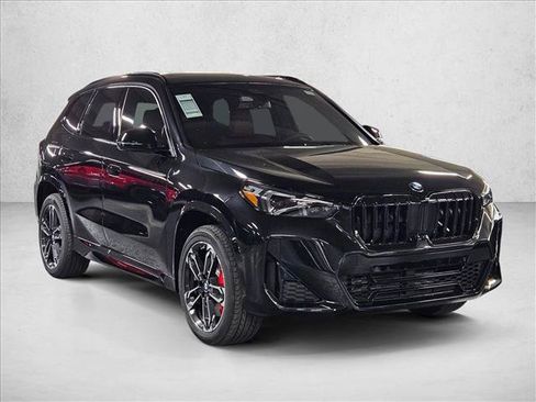 New 2026 BMW X1 xDrive28i w/ Technology Package AWD/4WD image 3