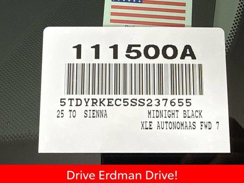 Certified 2025 Toyota Sienna XLE FWD image 31