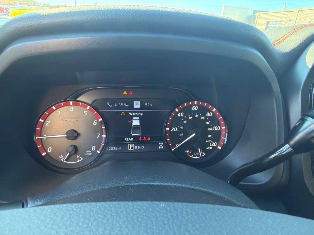 Used 2024 Nissan Titan PRO-4X w/ Pro-4x Convenience Package AWD/4WD image 17