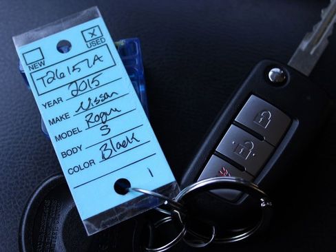 Used 2015 Nissan Rogue S image 28