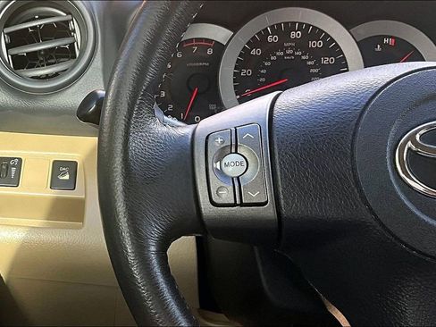 Used 2012 Toyota RAV4 Limited w/ Navigation Value Pkg AWD/4WD image 28