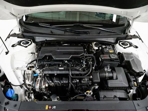 Certified 2025 Kia K4 LXS image 3