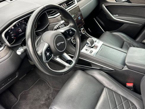 Used 2021 Jaguar F-PACE S image 5