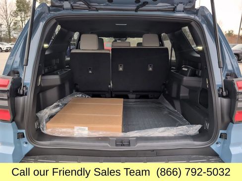 New 2026 Toyota 4Runner SR5 image 24