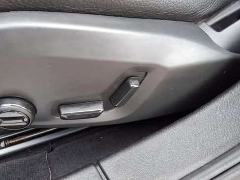 Certified 2025 Volvo S60 B5 Plus image 18