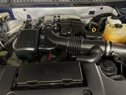 Used 2014 Ford Expedition XLT w/ Leather Seating Package image 9