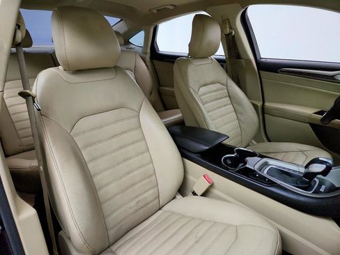 Used 2014 Ford Fusion Energi SE image 26