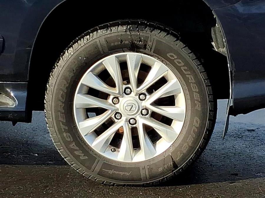 Used 2019 Lexus GX 460 Premium AWD/4WD image 3