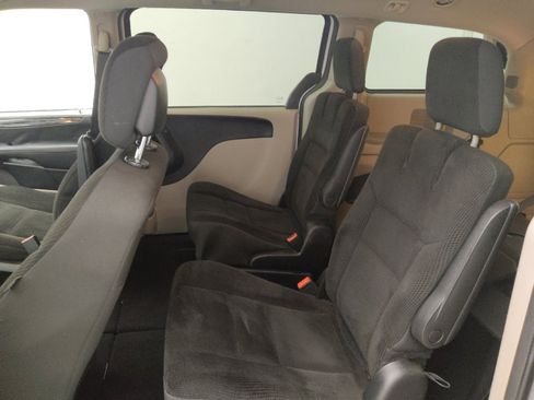 Used 2017 Dodge Grand Caravan SE w/ Power Window Group FWD image 18