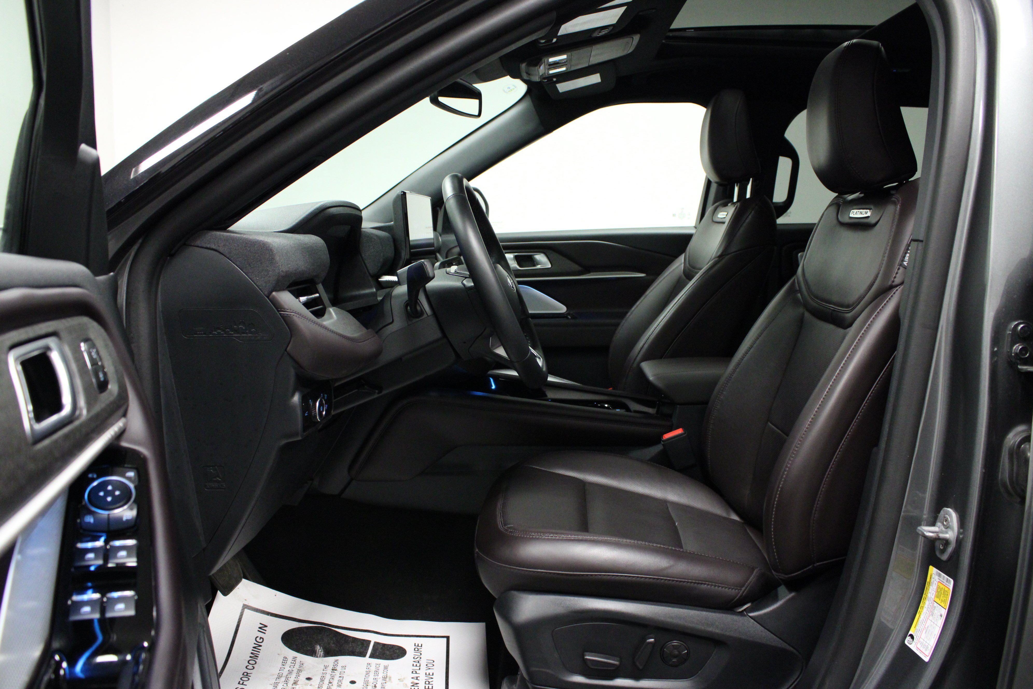 Used 2026 Ford Explorer Platinum AWD/4WD image 12