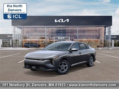 New 2025 Kia K4 LXS