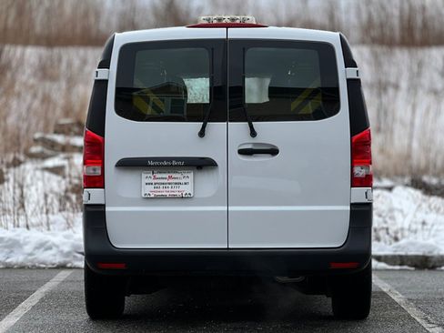 Used 2018 Mercedes-Benz Metris image 7